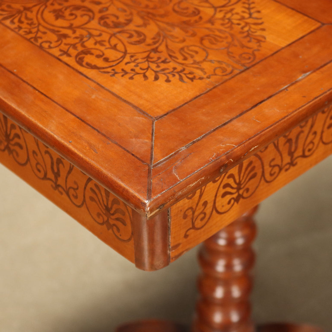  | Antiques  Side & Coffee Tables