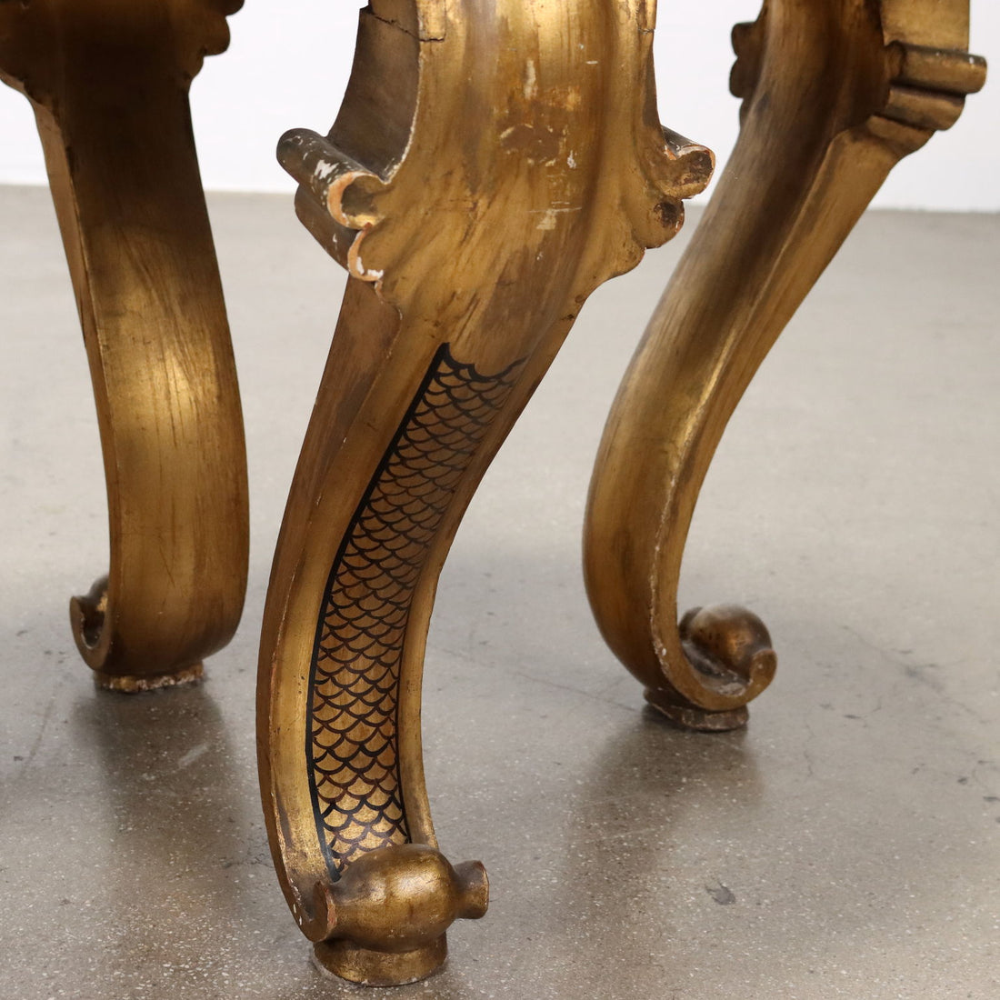  | Antiques  Side & Coffee Tables