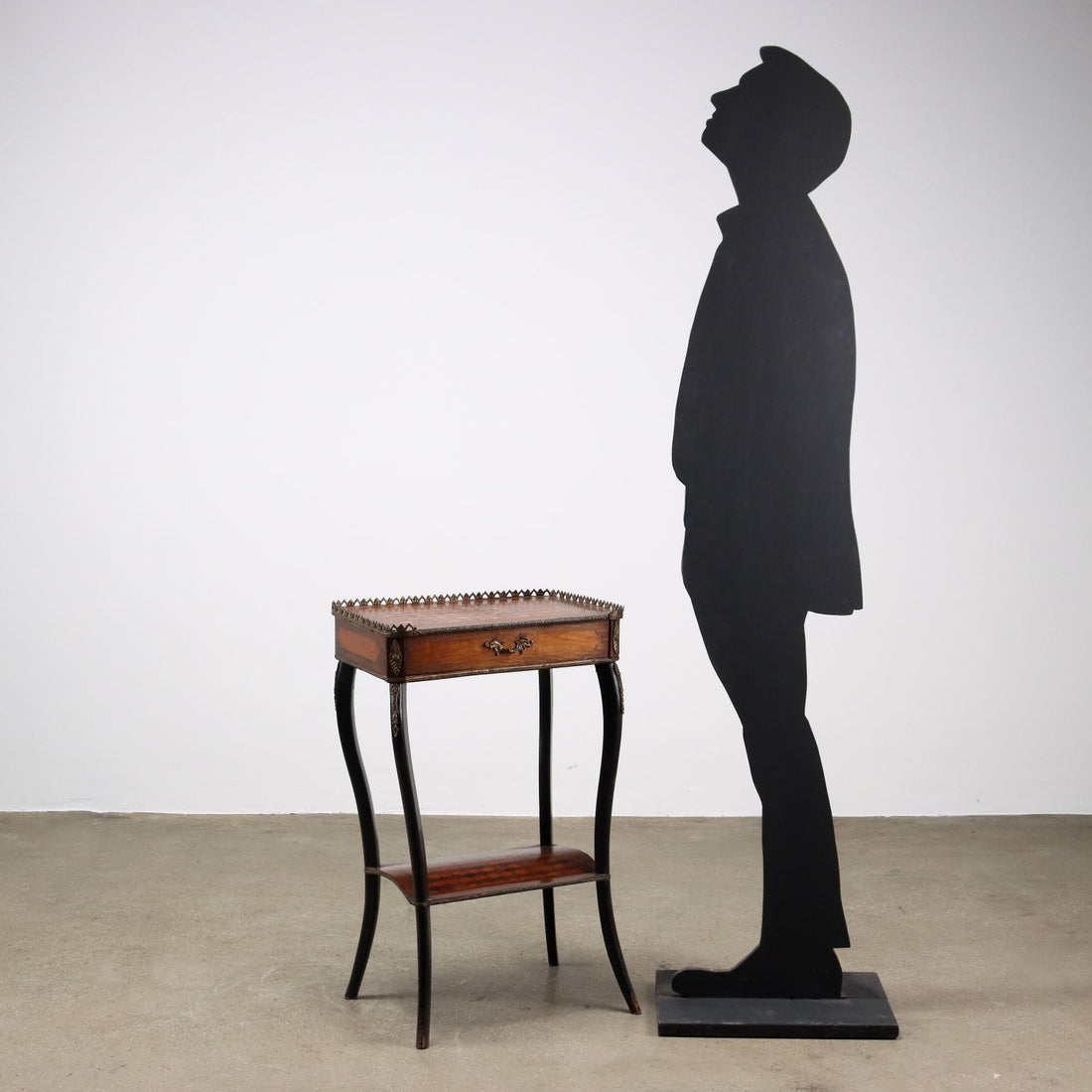  | Antiques  Side & Coffee Tables