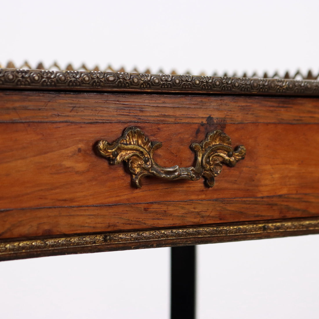  | Antiques  Side & Coffee Tables