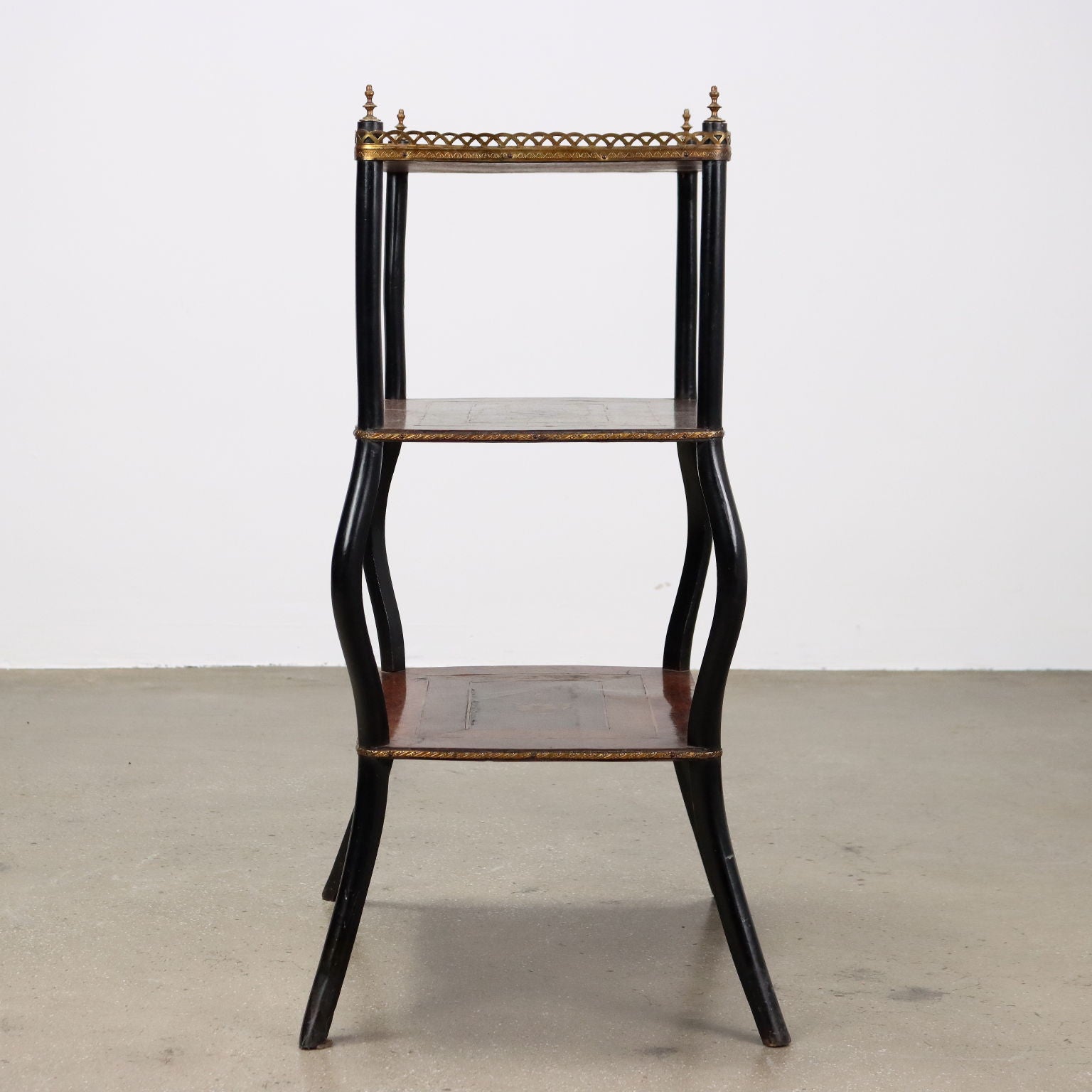  | Antiques  Side & Coffee Tables