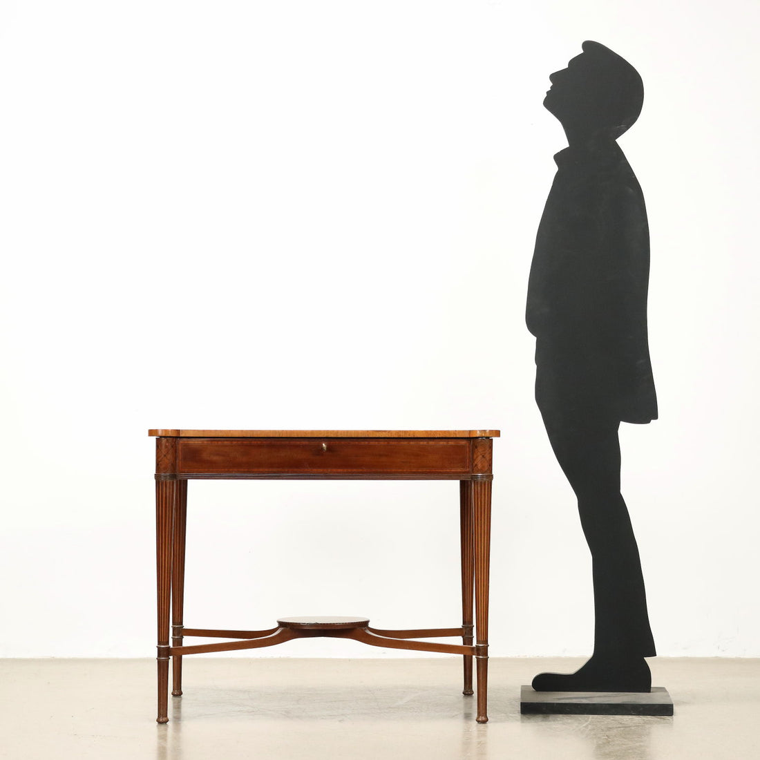  | Antiques  Side & Coffee Tables