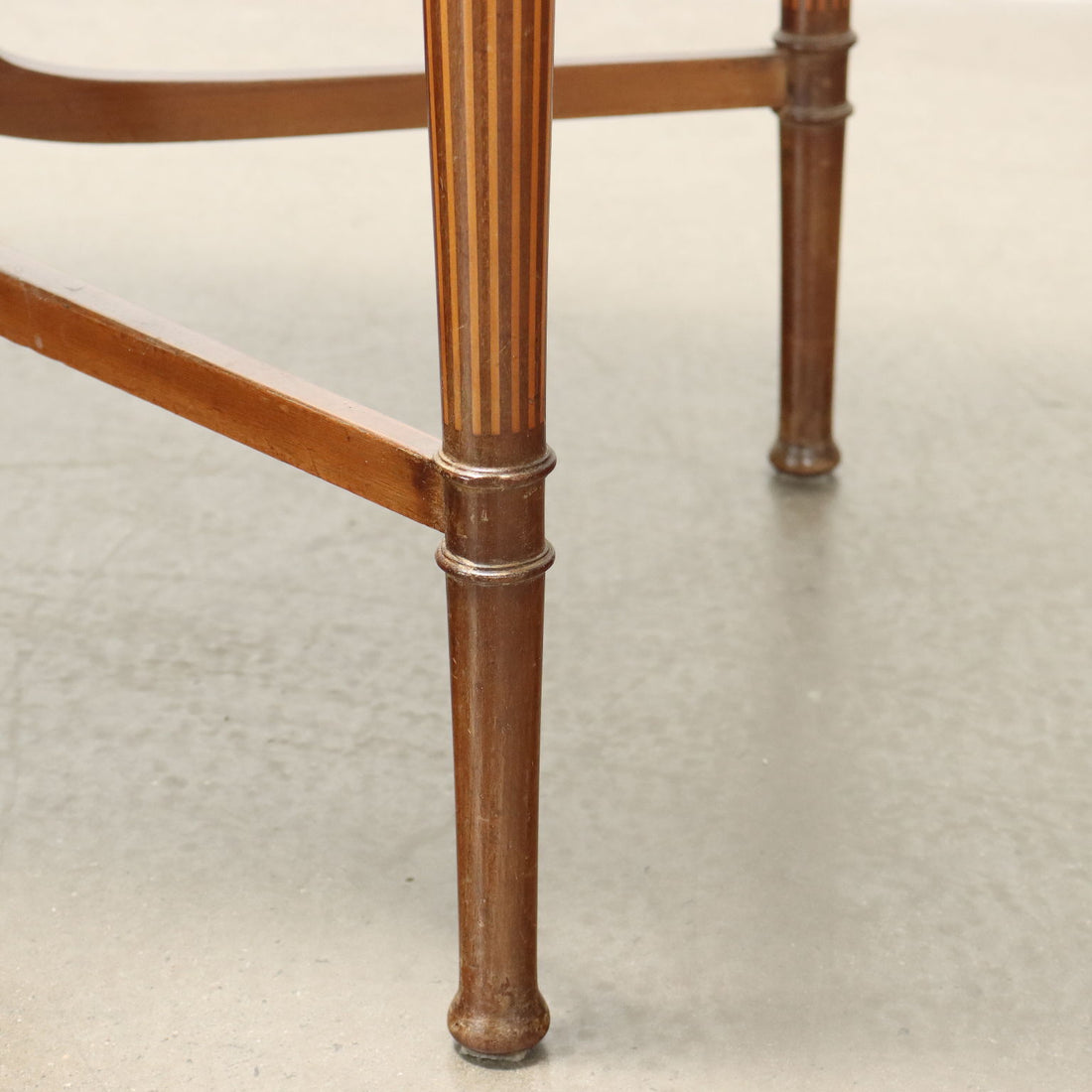  | Antiques  Side & Coffee Tables