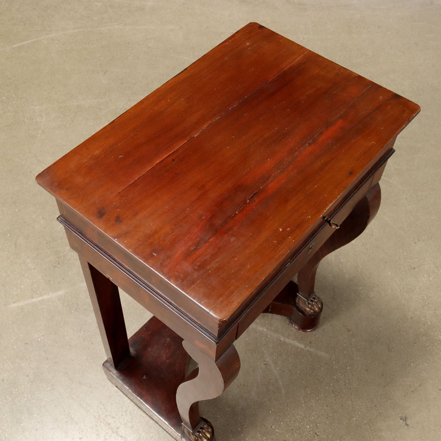  | Antiques  Side & Coffee Tables