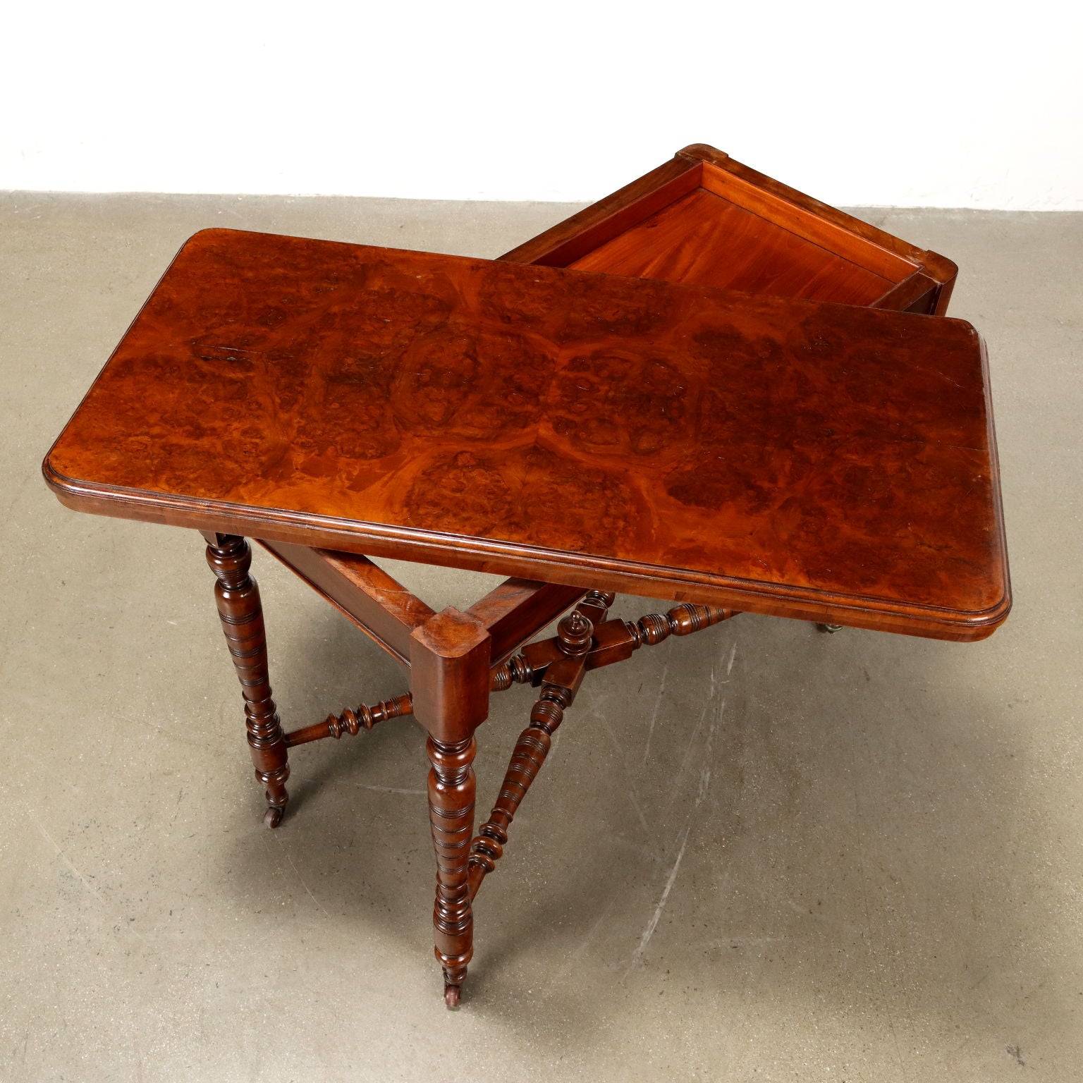  | Antiques  Side & Coffee Tables