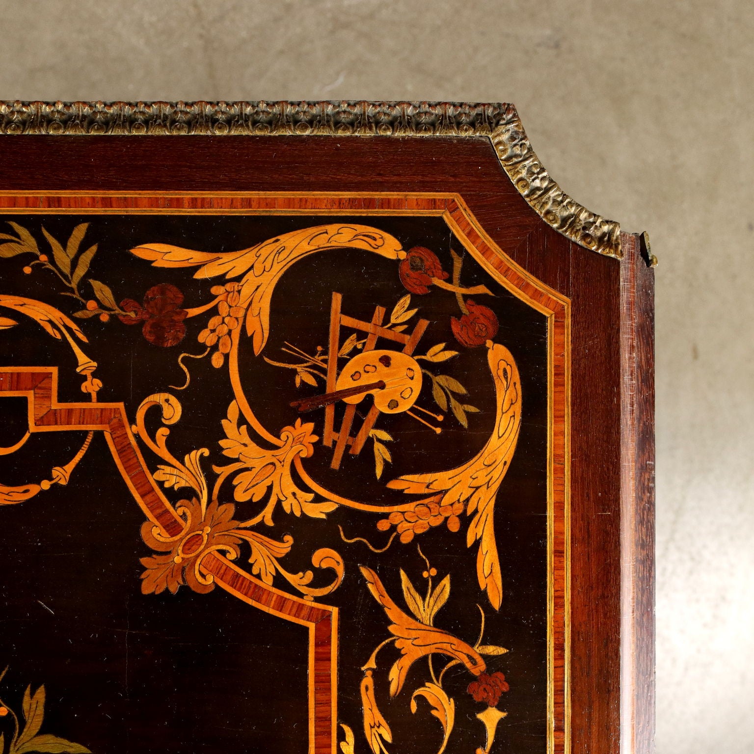  | Antiques  Side & Coffee Tables