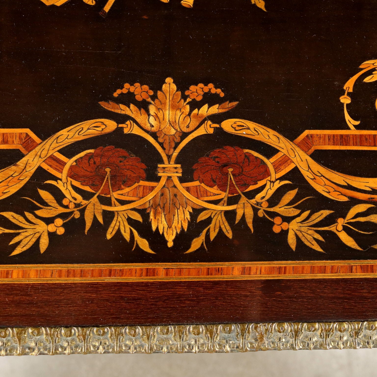  | Antiques  Side & Coffee Tables