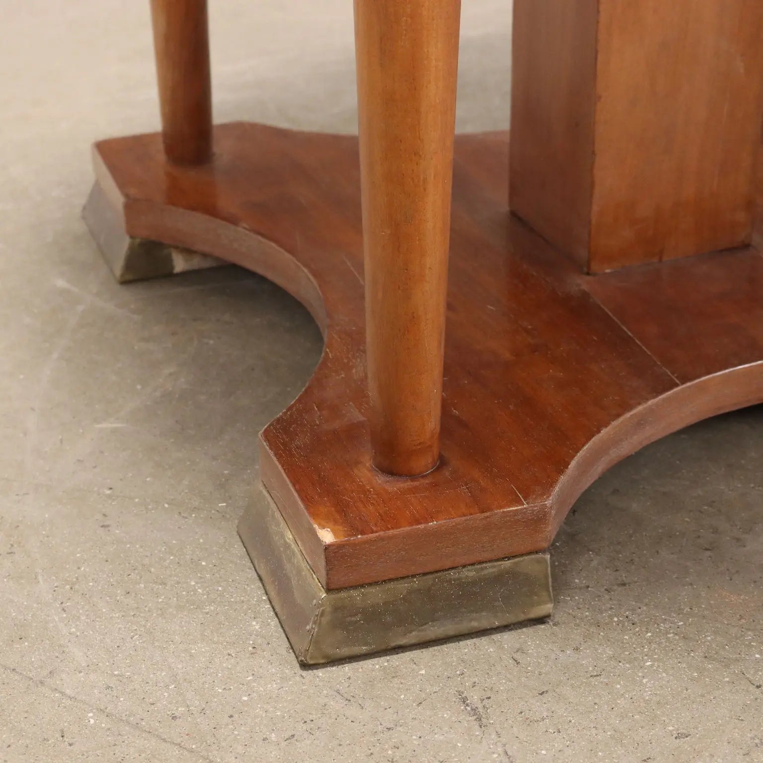 Round Art Deco Table - Italy Early 20th Century