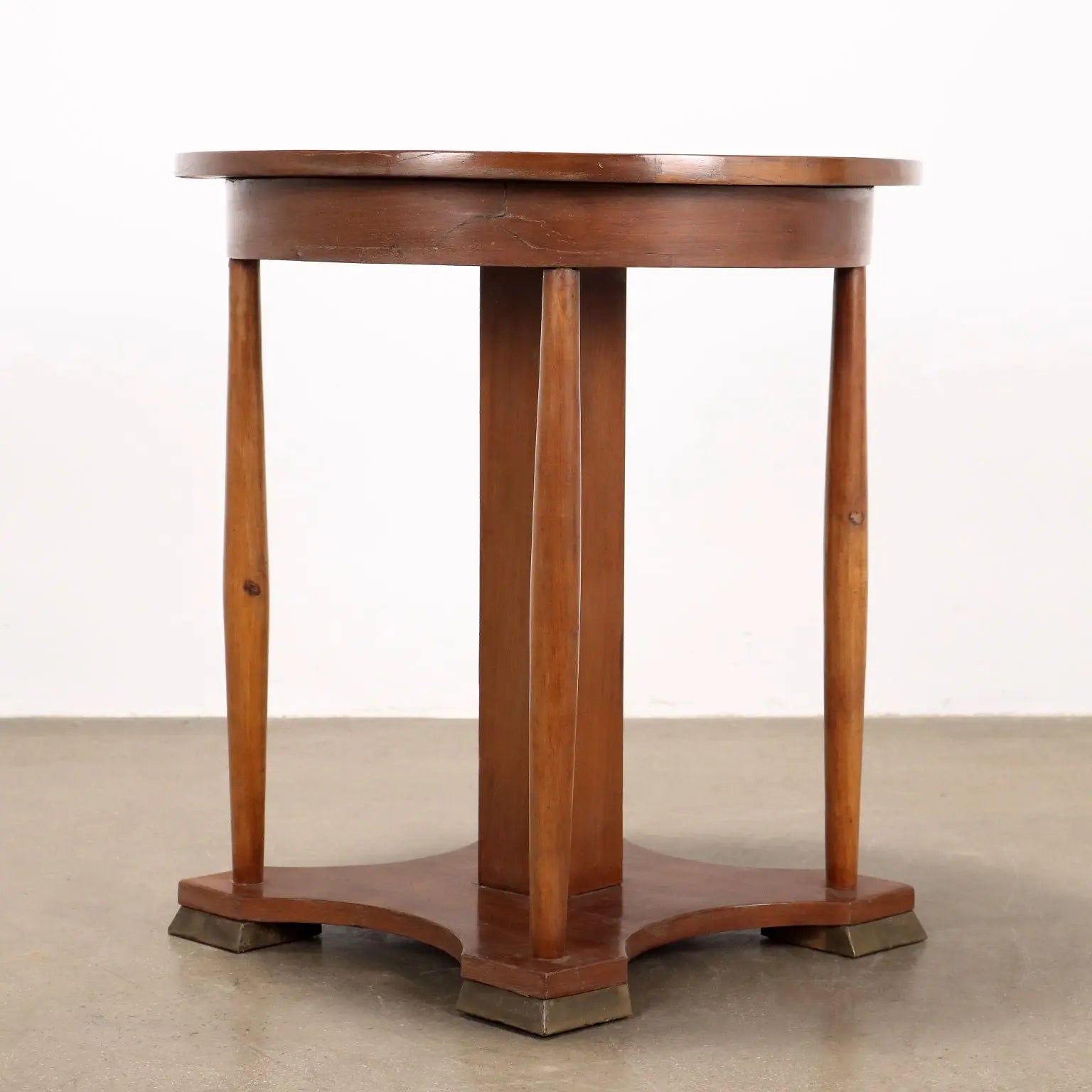 Round Art Deco Table - Italy Early 20th Century