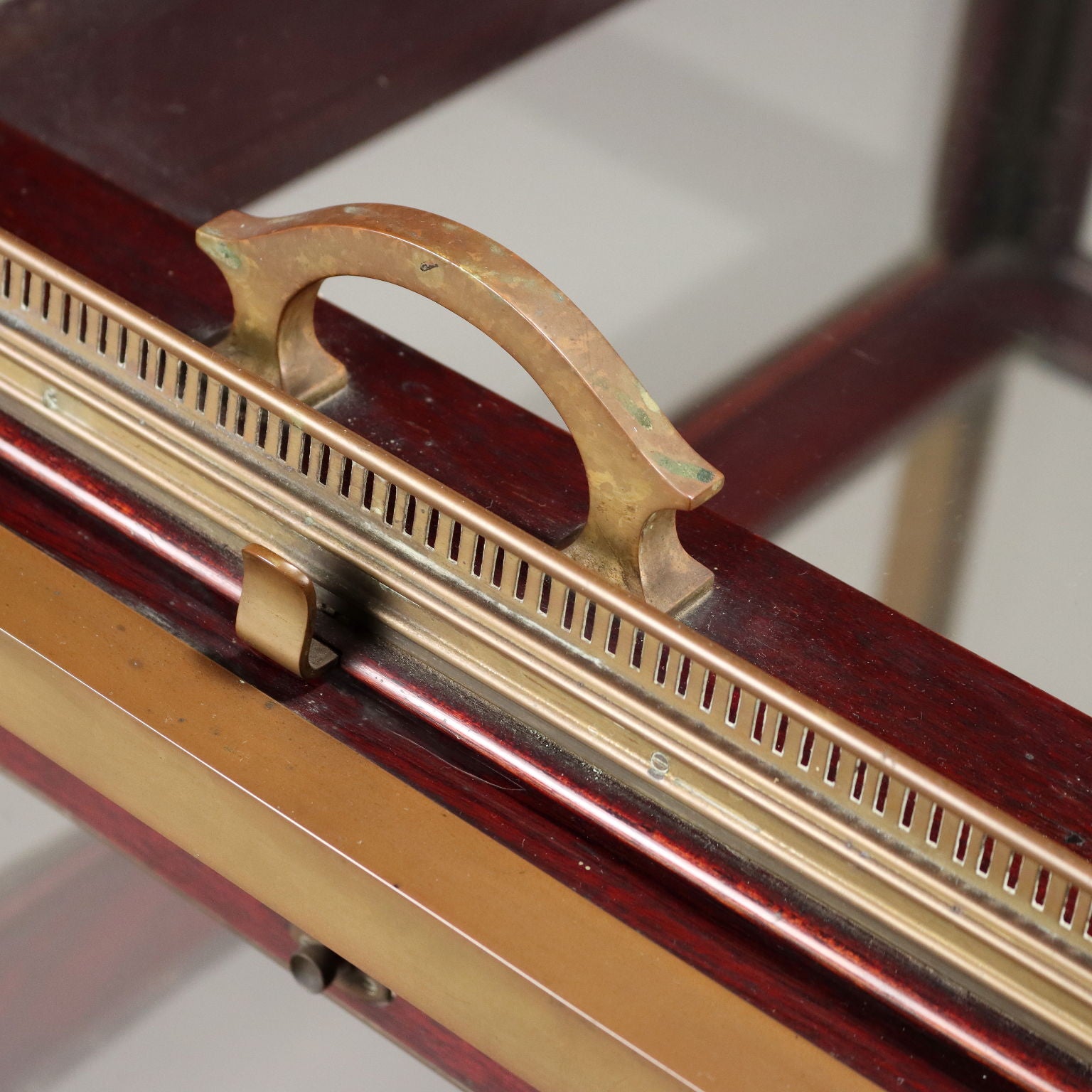  | Antiques  Side & Coffee Tables