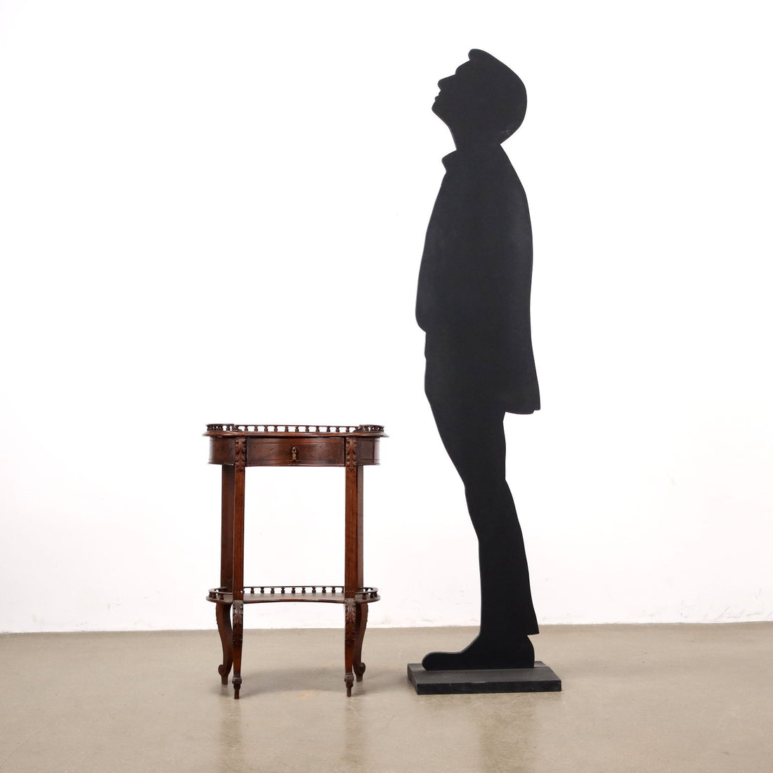  | Antiques  Side & Coffee Tables