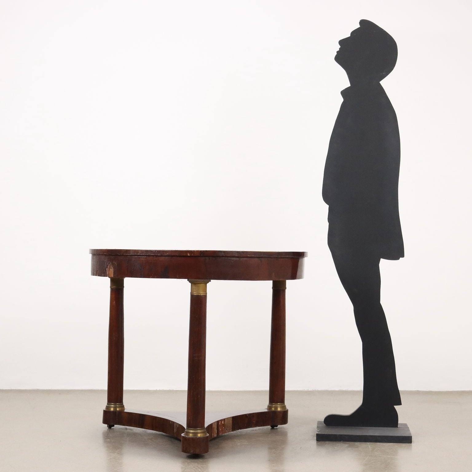  | Antiques  Side & Coffee Tables