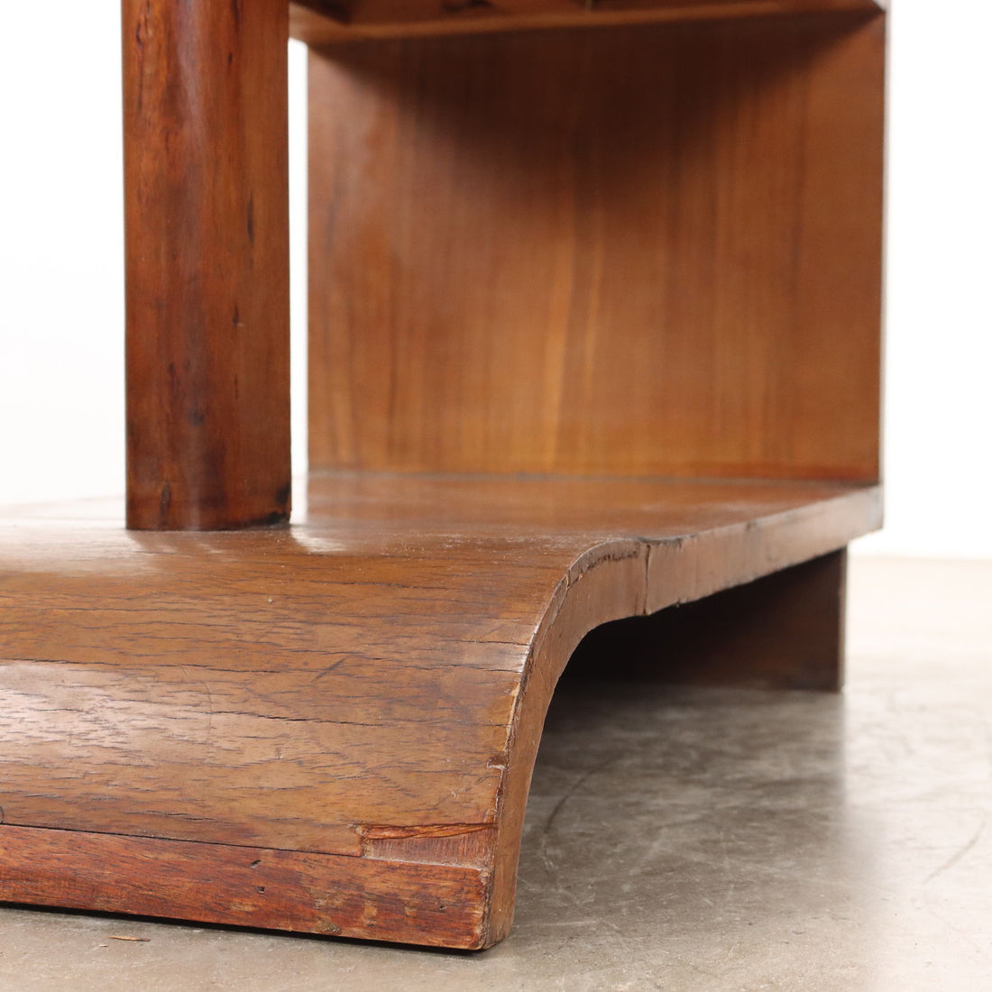  | Antiques  Side & Coffee Tables