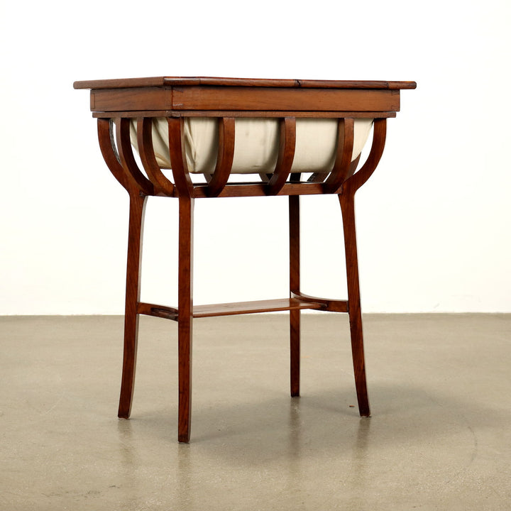  | Antiques  Side & Coffee Tables