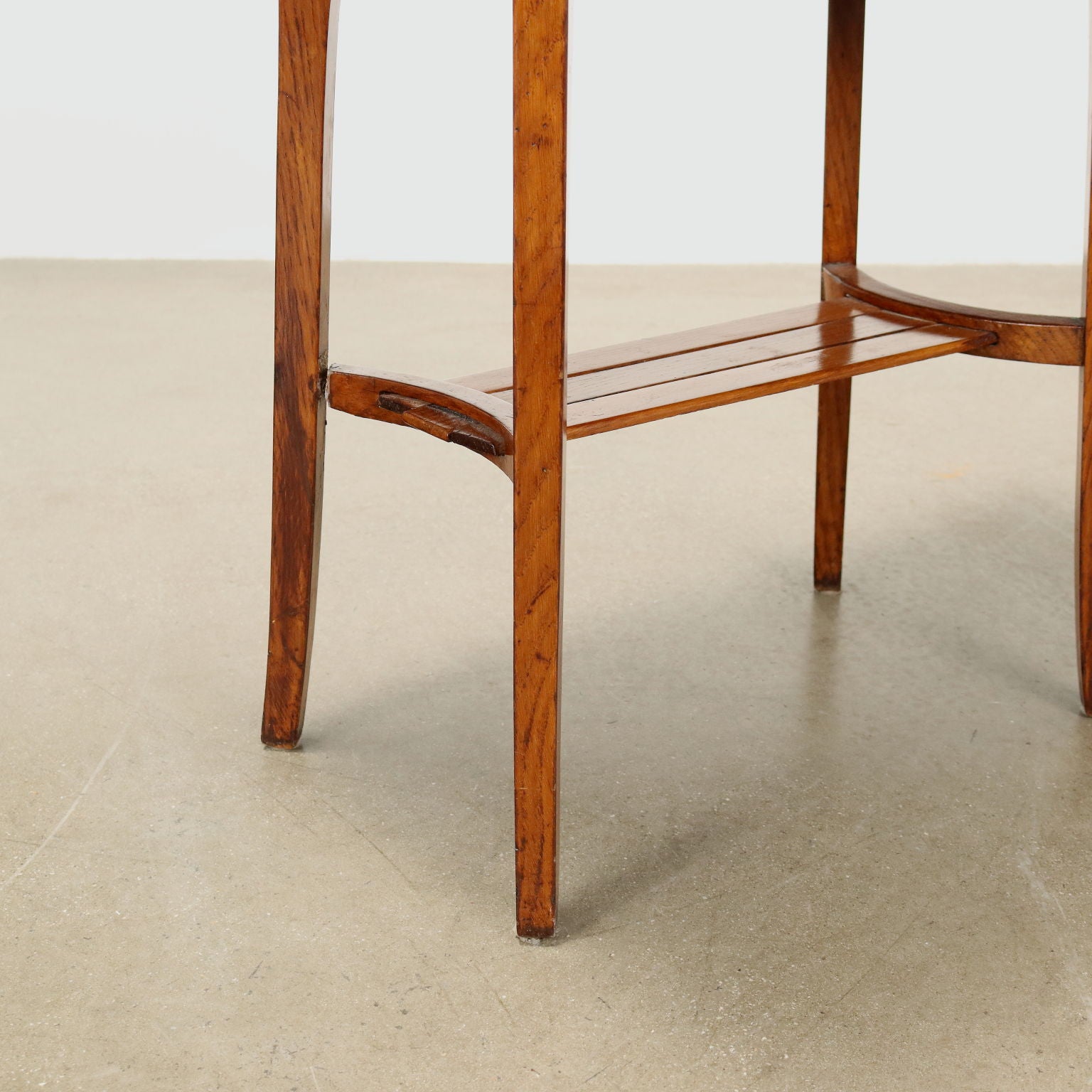  | Antiques  Side & Coffee Tables