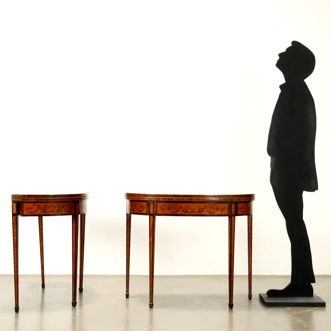  | Antiques  Side & Coffee Tables