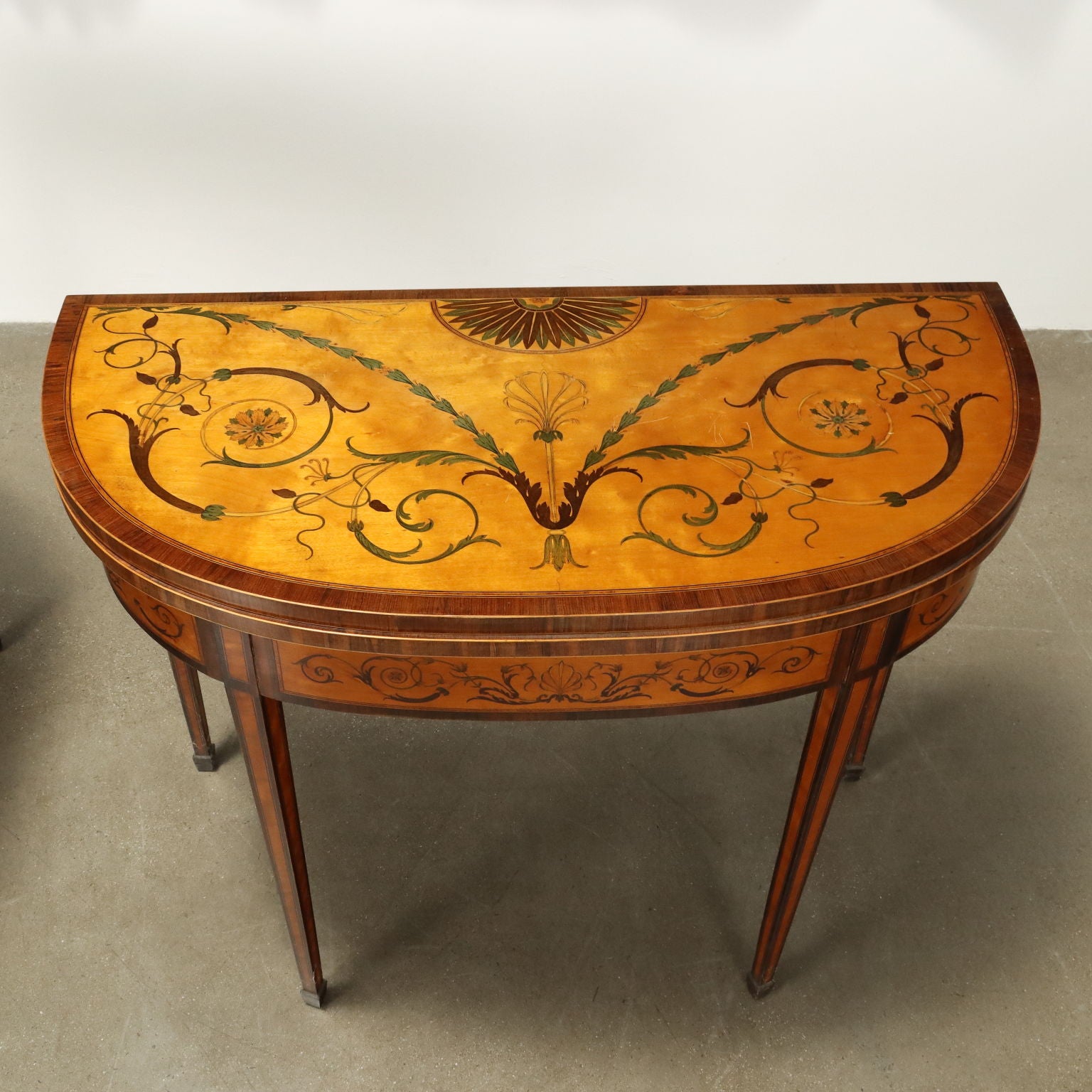  | Antiques  Side & Coffee Tables