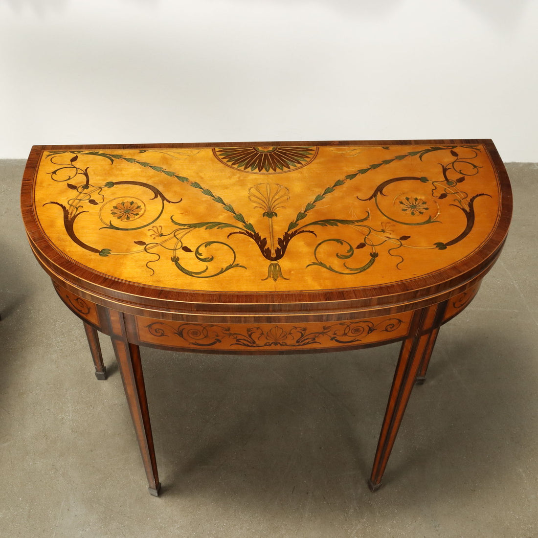  | Antiques  Side & Coffee Tables