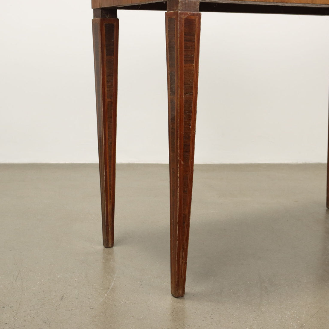  | Antiques  Side & Coffee Tables