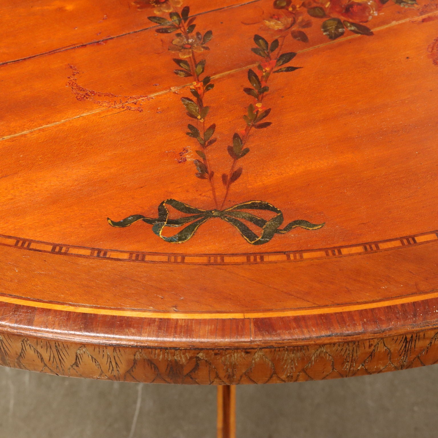  | Antiques  Side & Coffee Tables