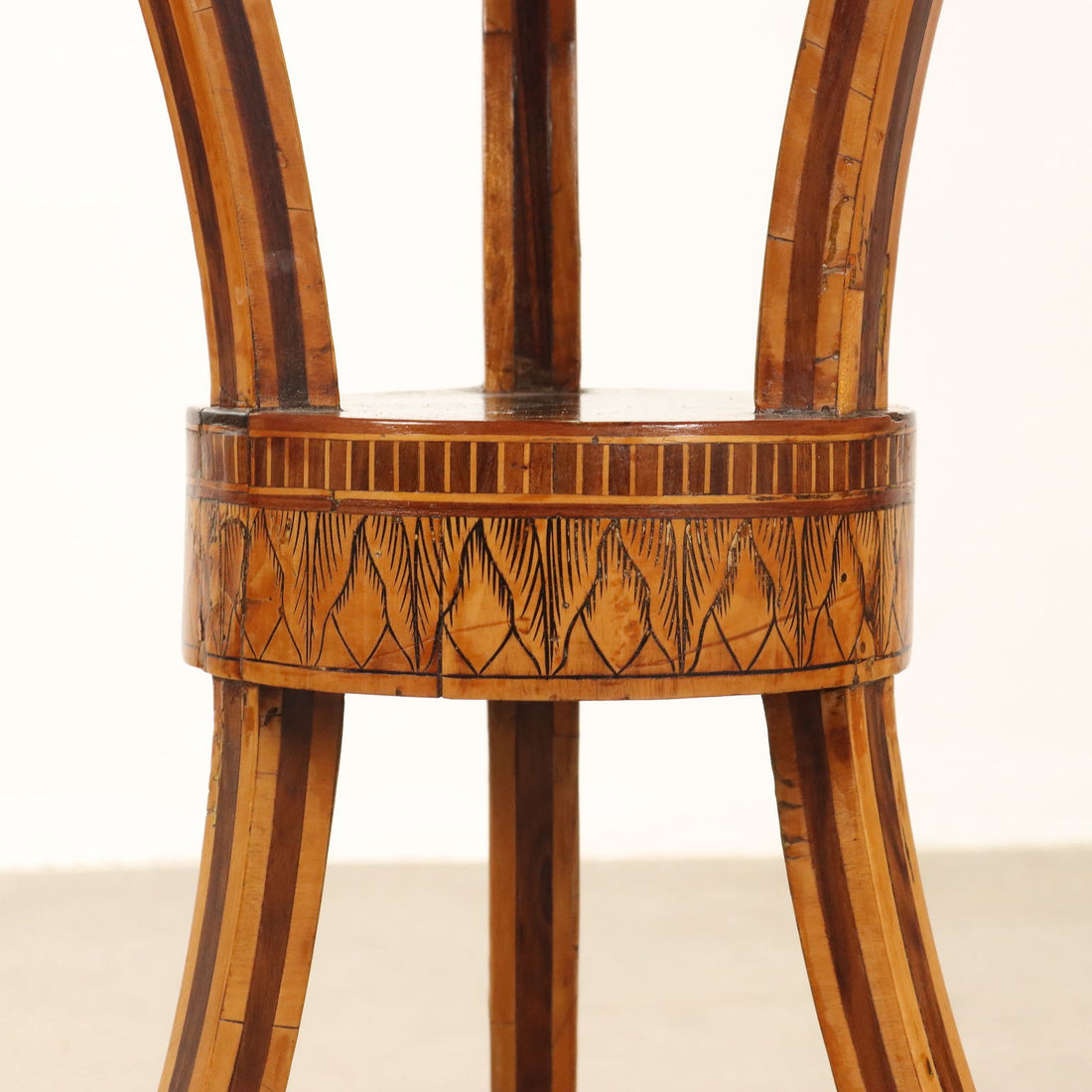  | Antiques  Side & Coffee Tables