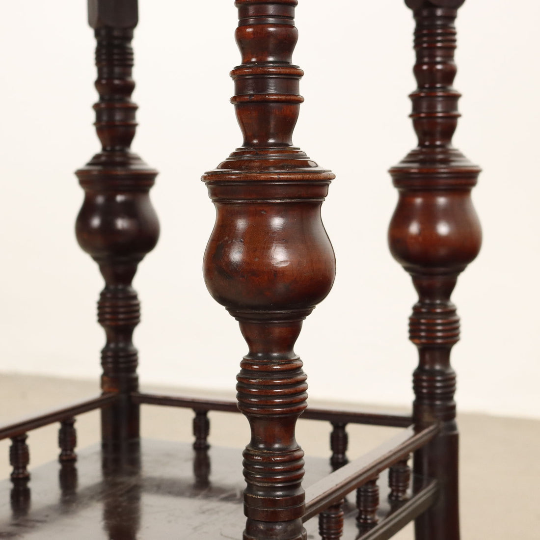  | Antiques  Side & Coffee Tables