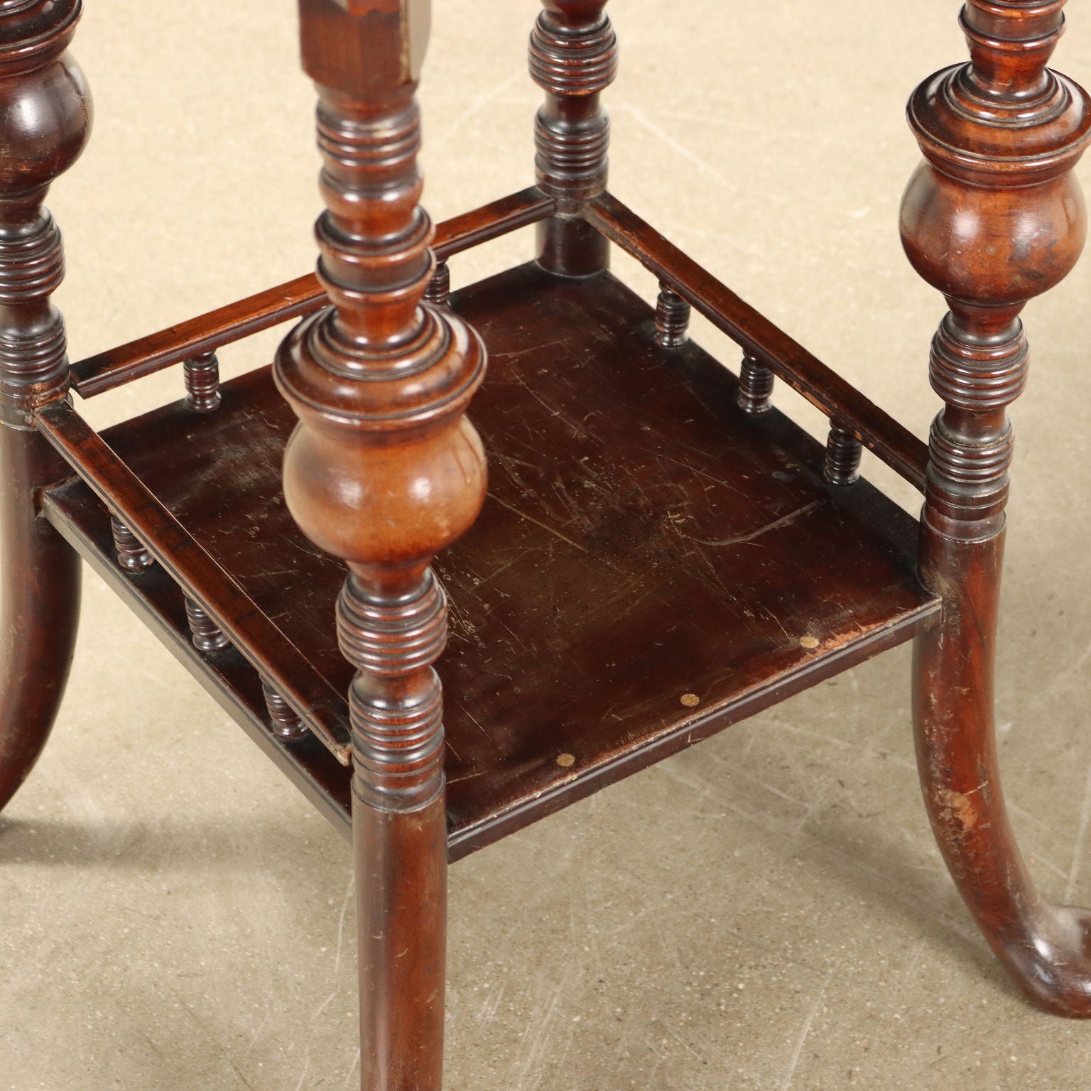  | Antiques  Side & Coffee Tables