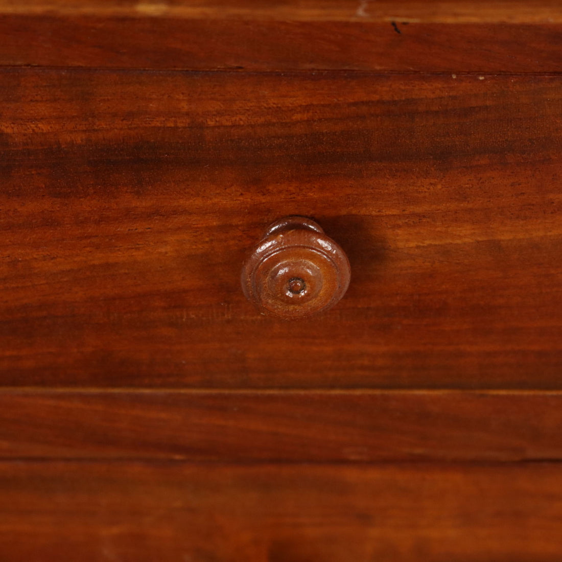  | Antiques  Side & Coffee Tables