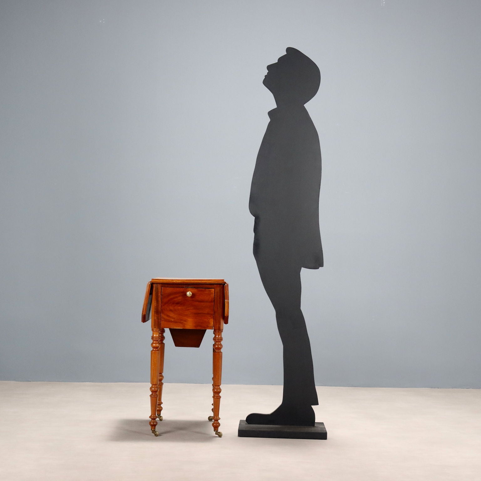  | Antiques  Side & Coffee Tables