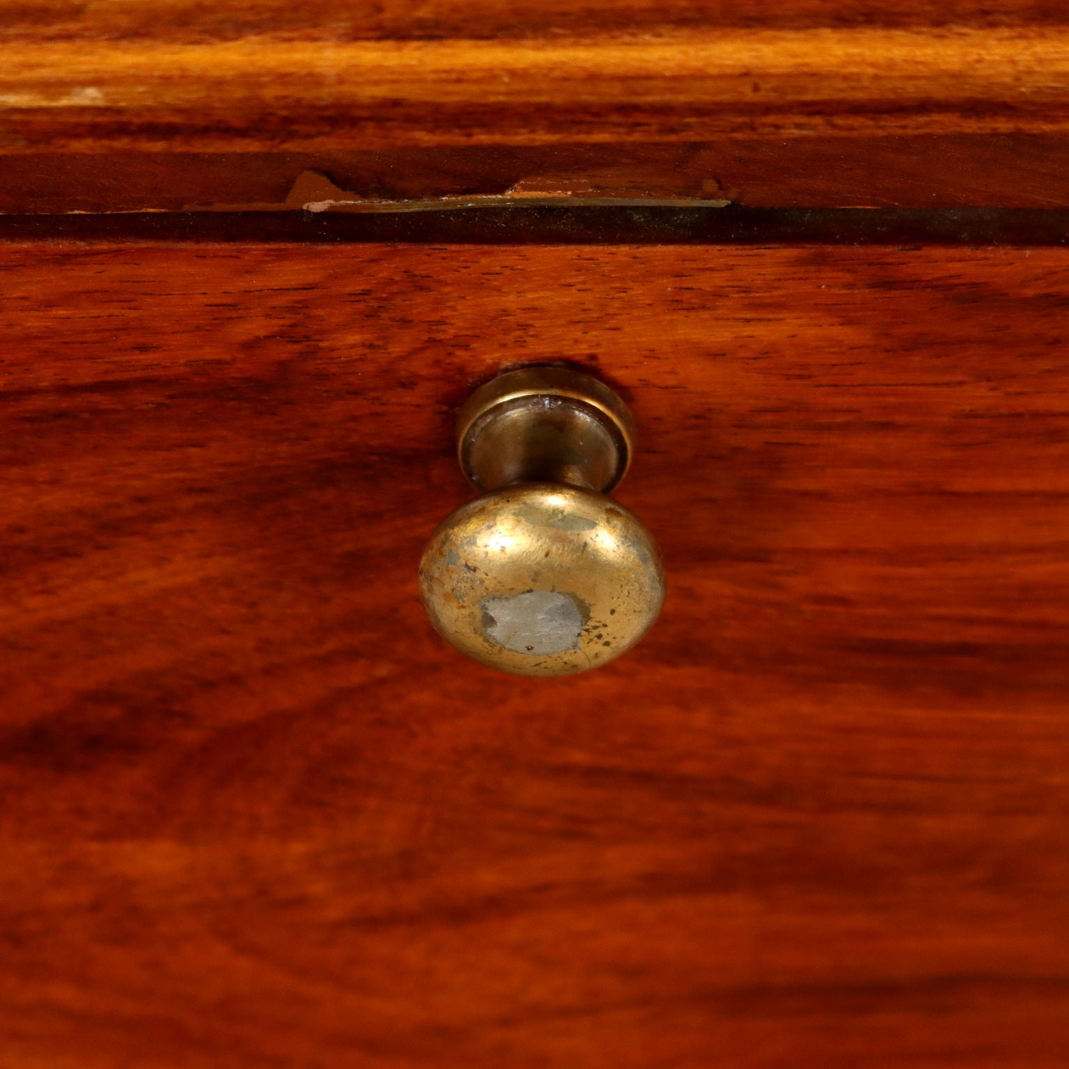  | Antiques  Side & Coffee Tables