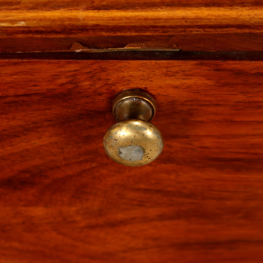  | Antiques  Side & Coffee Tables