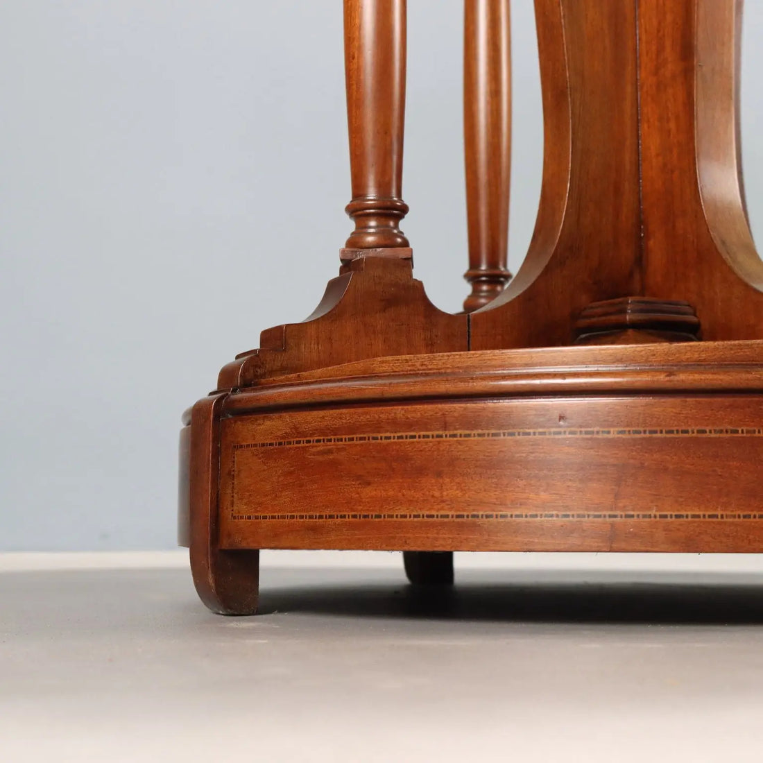 Antique Side Table Art Deco Mahogany Italy XX Century - Coffee Table | Antiques | Side & Coffee Tables