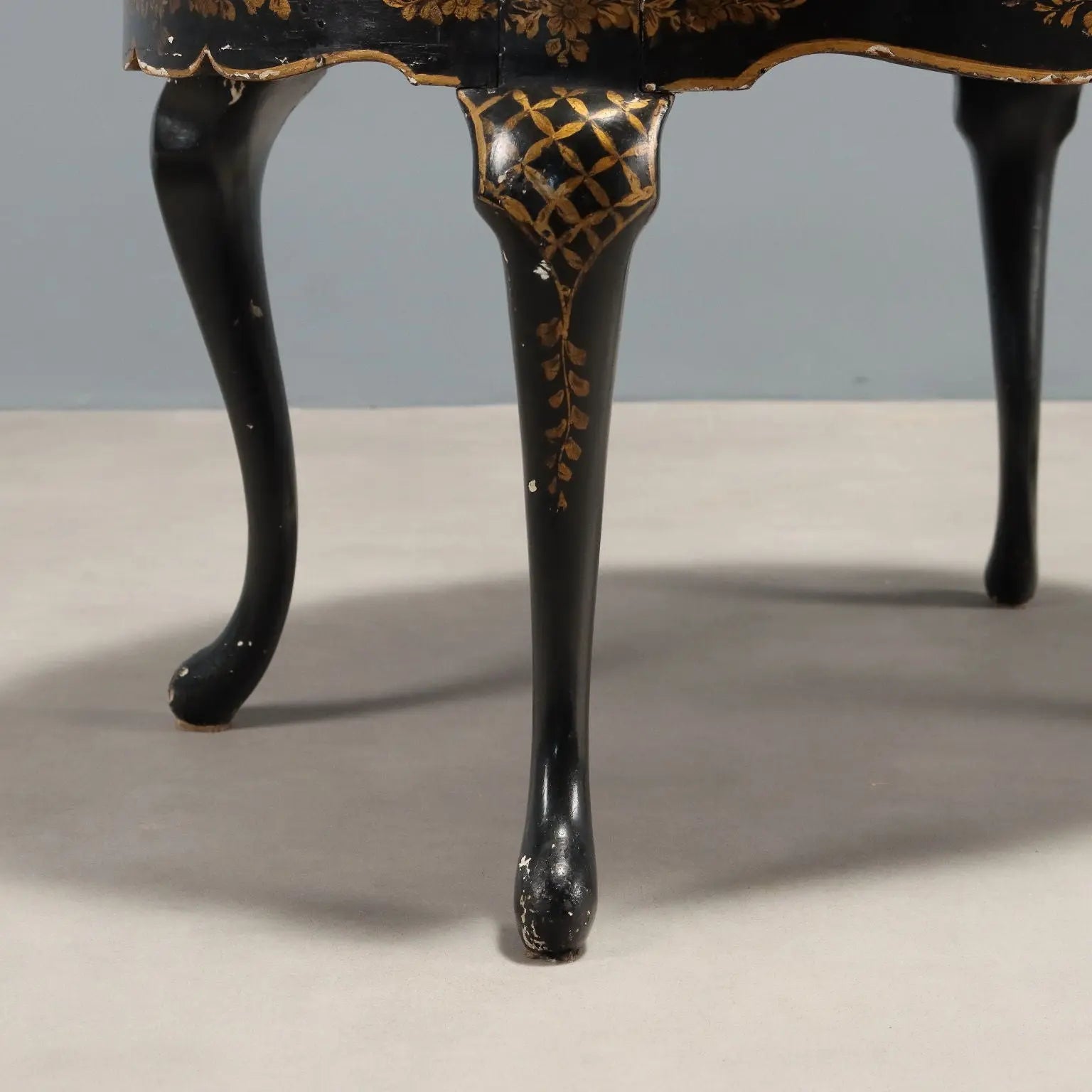 Antique Coffee Table Lacquered Painted Wood Italy XX Century - Italy, Early XX Century | Antiques  Side & Coffee Tables