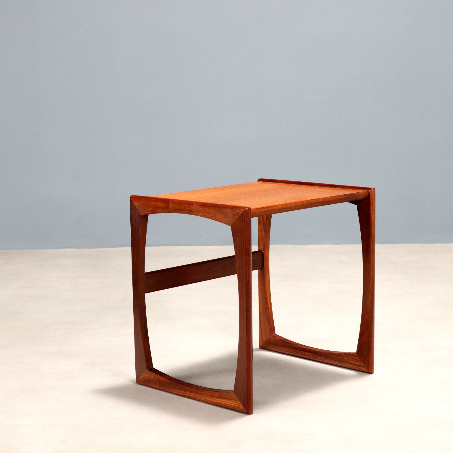  | Antiques  Side & Coffee Tables