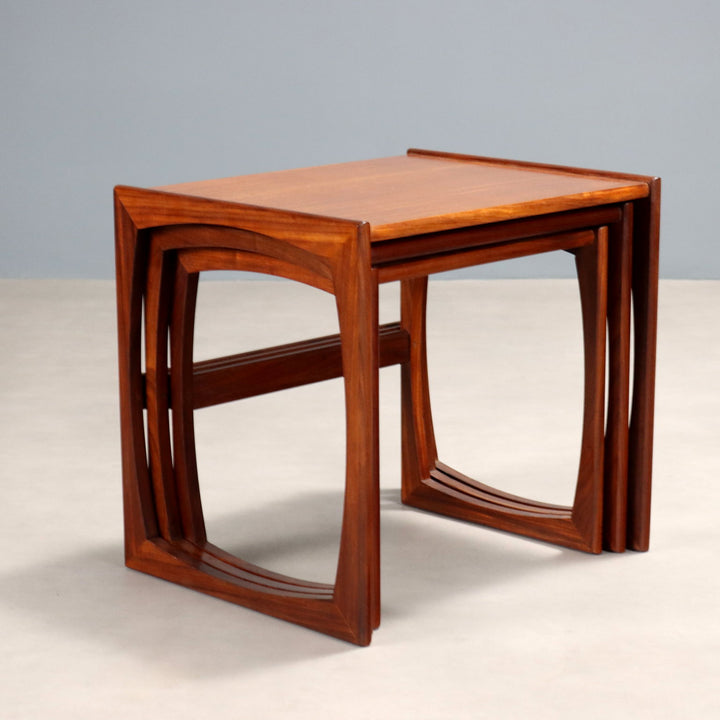  | Antiques  Side & Coffee Tables