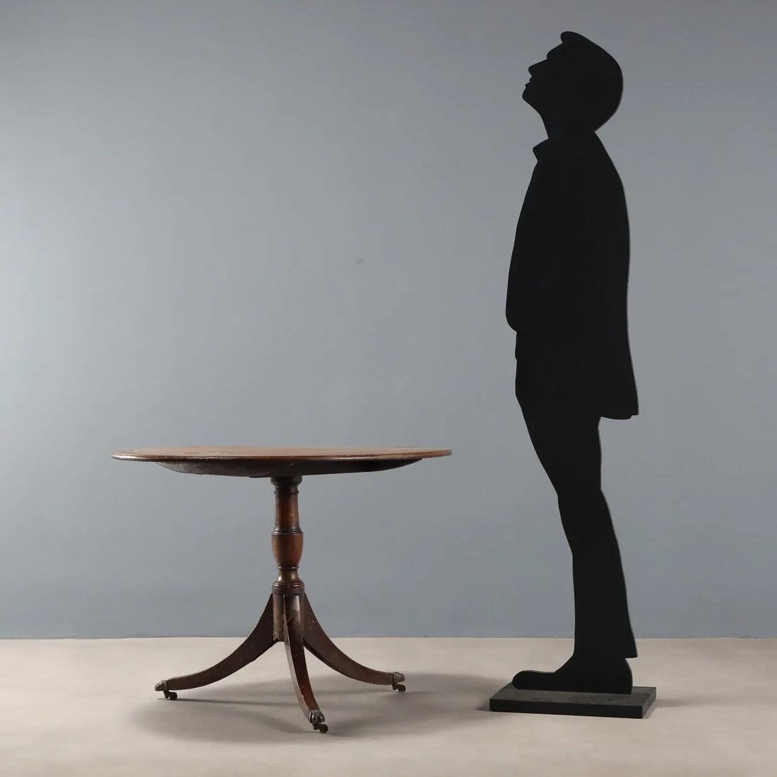 Antique Table Mahogany Oval Shaped England XIX Century - England, Mid XIX Century | Antiques | Side & Coffee Tables