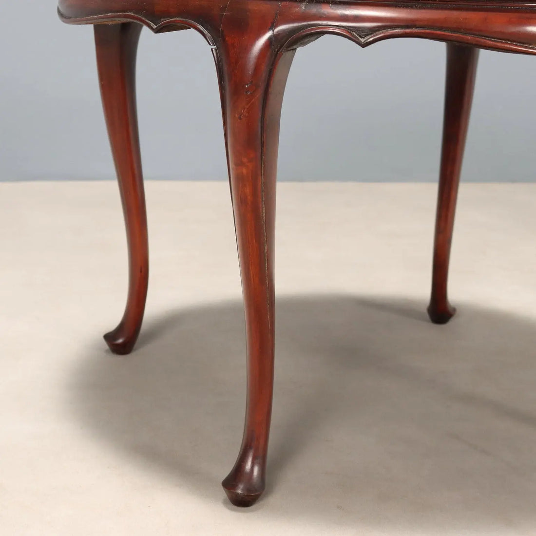 Mahogany Table with Opaline Glass - Early 20th Century