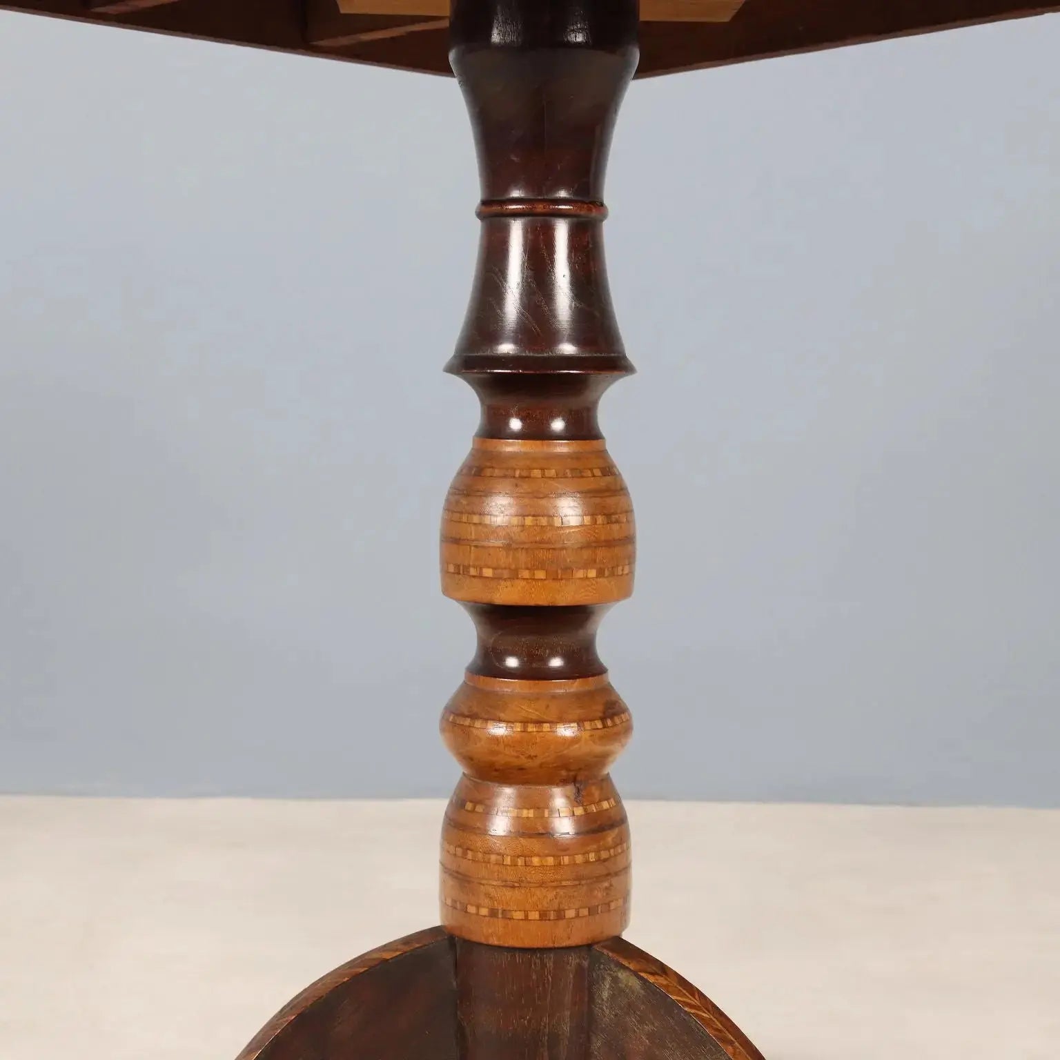 Small Antique Table Mahogany with Inlays Italy XIX Century - Italy, Mid XIX Century | Antiques | Side & Coffee Tables