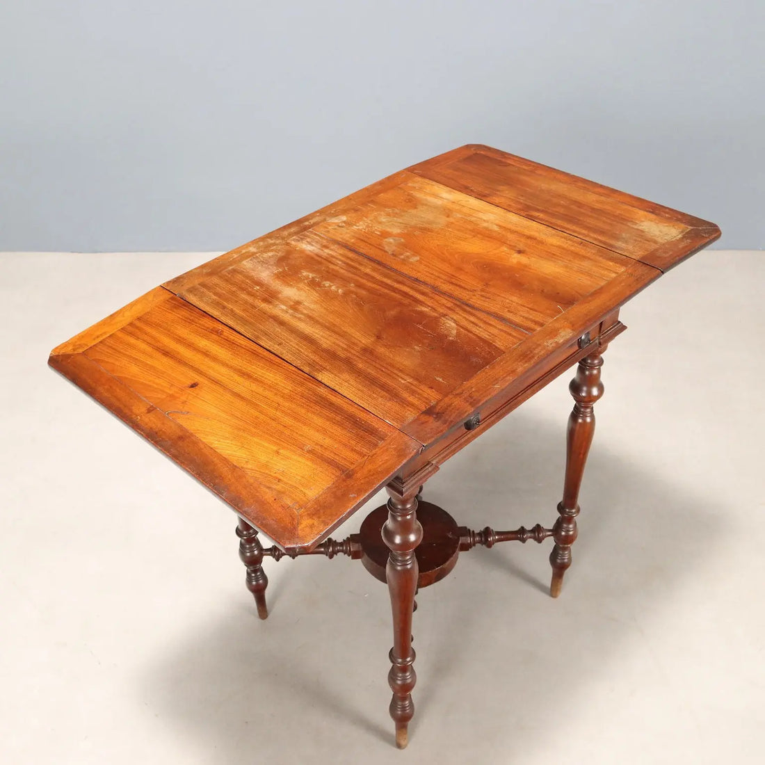 Antique Coffee Table High Victorian Mahogany United Kingdom '800 - England, Late XIX Century | Antiques | Side & Coffee Tables