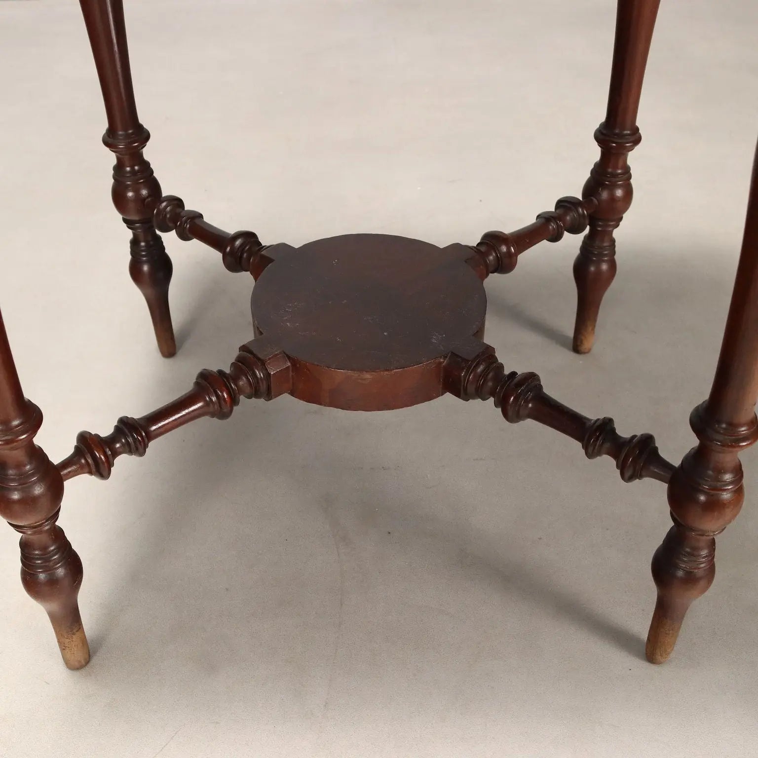 Antique Coffee Table High Victorian Mahogany United Kingdom '800 - England, Late XIX Century | Antiques | Side & Coffee Tables