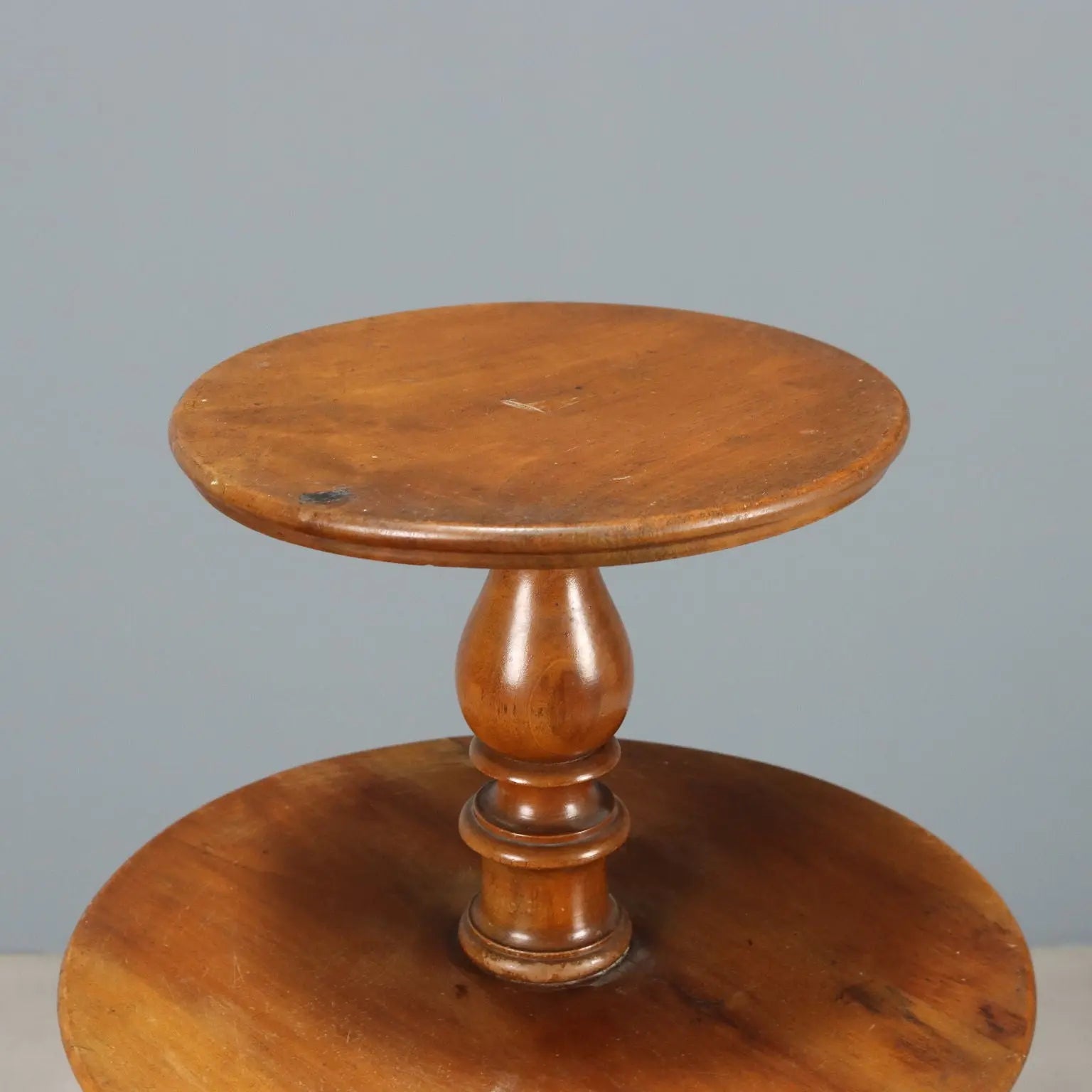 Walnut Etagere - Italy Mid 19th Century