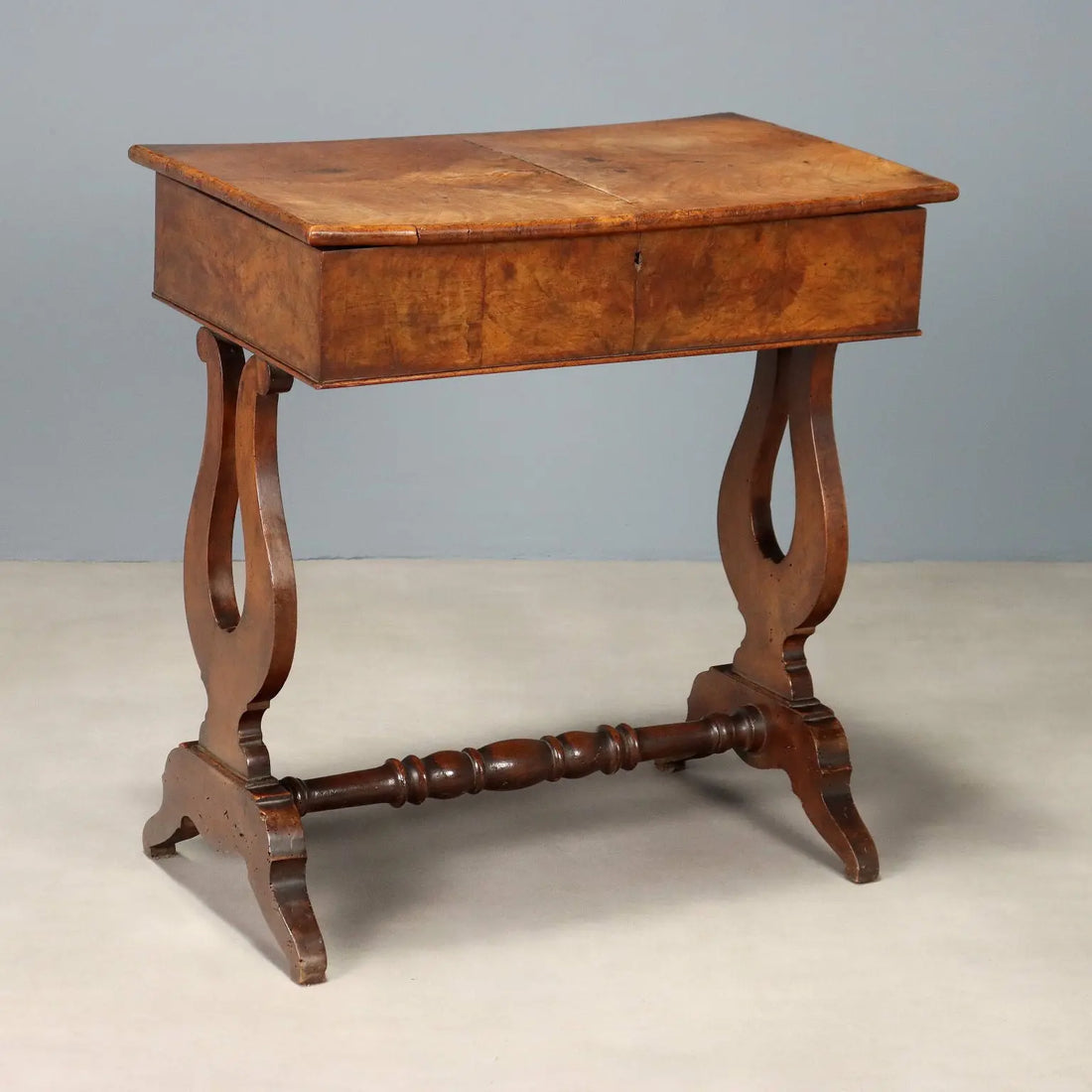 Feather Walnut Table - Italy, Mid 19th Century