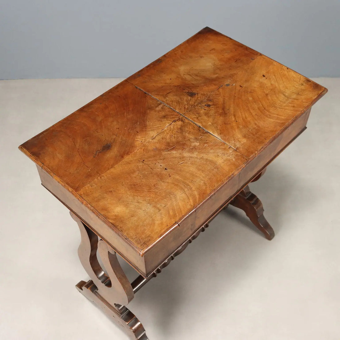 Feather Walnut Table - Italy, Mid 19th Century