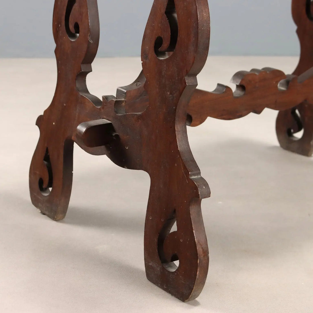 Walnut Fratino Table - Italy 20th Century