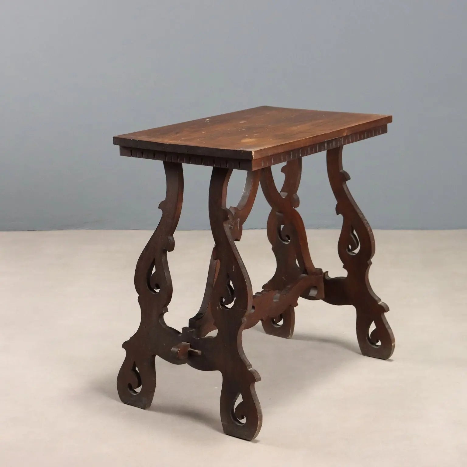 Walnut Fratino Table - Italy 20th Century