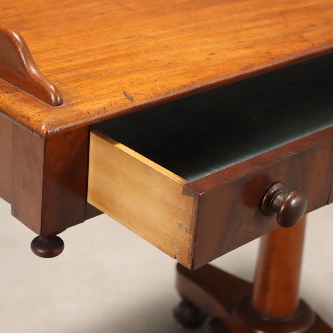 Antique Writing Desk Mahogany Drawer Italy XIX Century - Italy, XIX Century | Antiques | Side & Coffee Tables