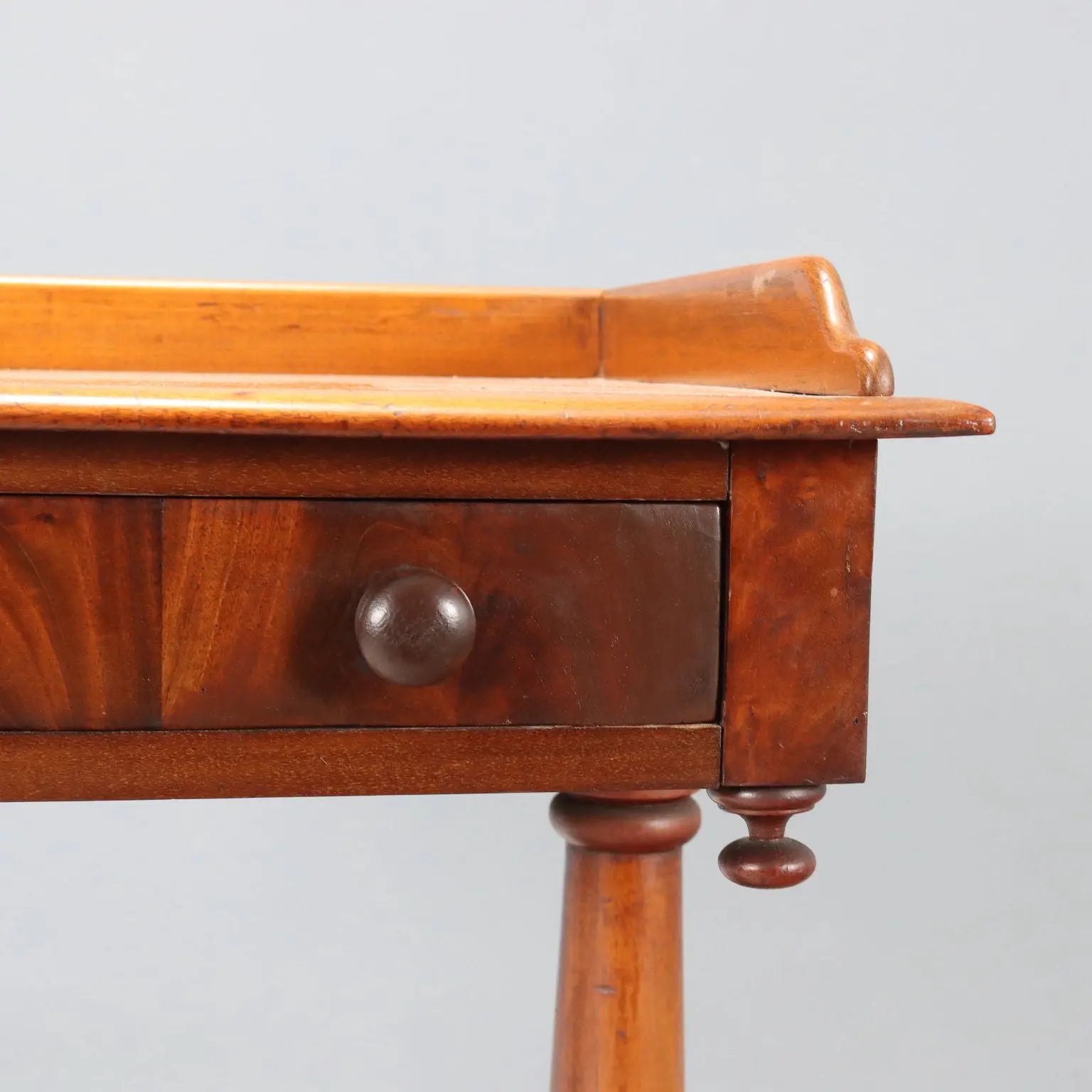 Antique Writing Desk Mahogany Drawer Italy XIX Century - Italy, XIX Century | Antiques | Side & Coffee Tables