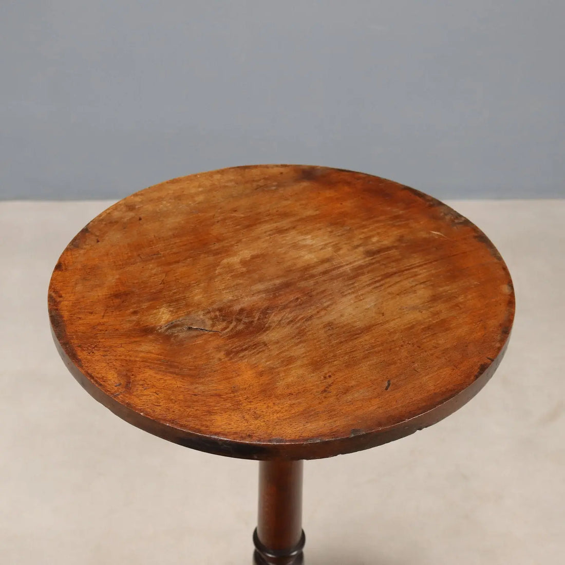 Small Antique Table Walnut Beech Italy XX Century - Italy, Early XX Century | Antiques | Side & Coffee Tables