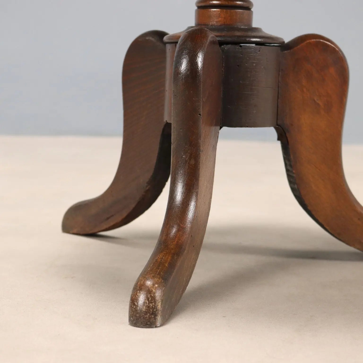 Small Antique Table Walnut Beech Italy XX Century - Italy, Early XX Century | Antiques | Side & Coffee Tables