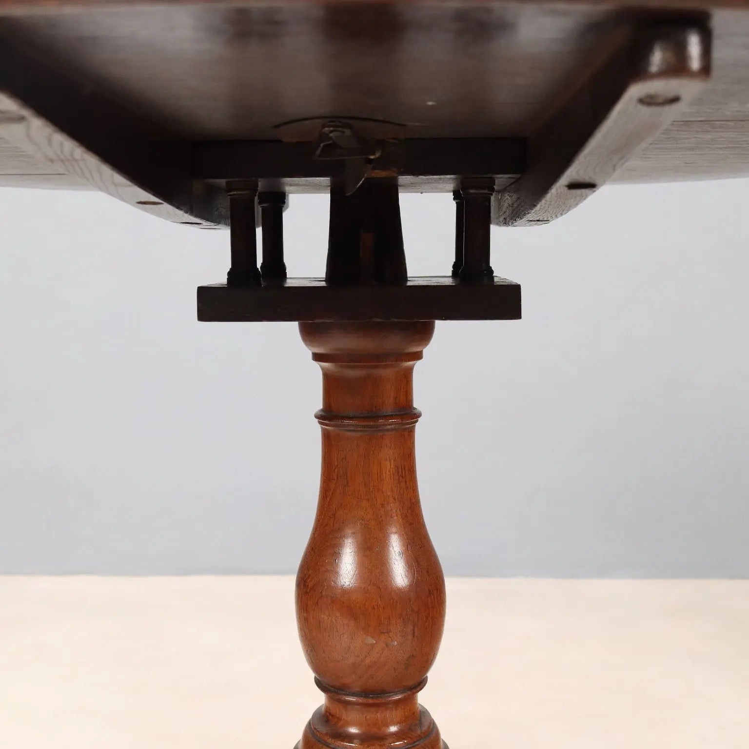 Antique Small Table Oak Italy Mid XIX Century - Italy, Mid XIX Century | Antiques | Side & Coffee Tables